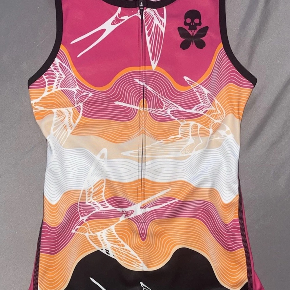 Women's Betty Designs Sedona cycling tank top size xs excellent condition!